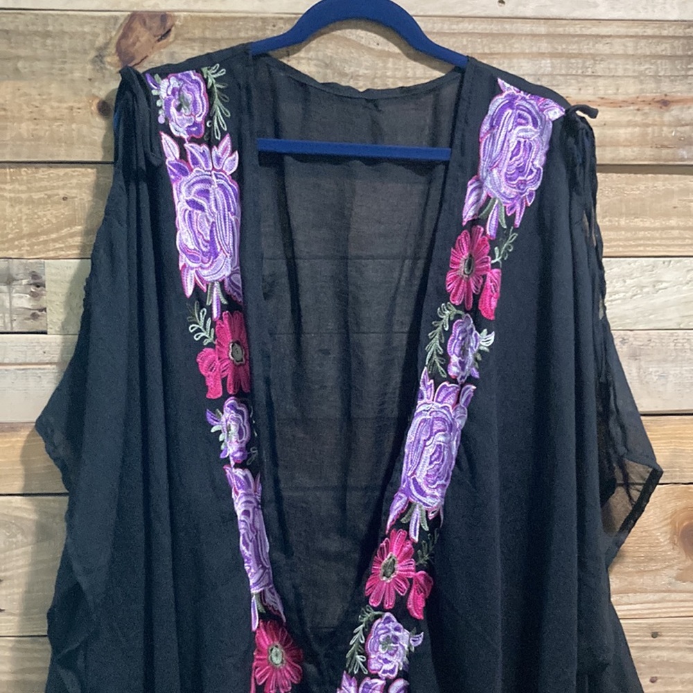 Swin suit cover up - Picture 2 of 7